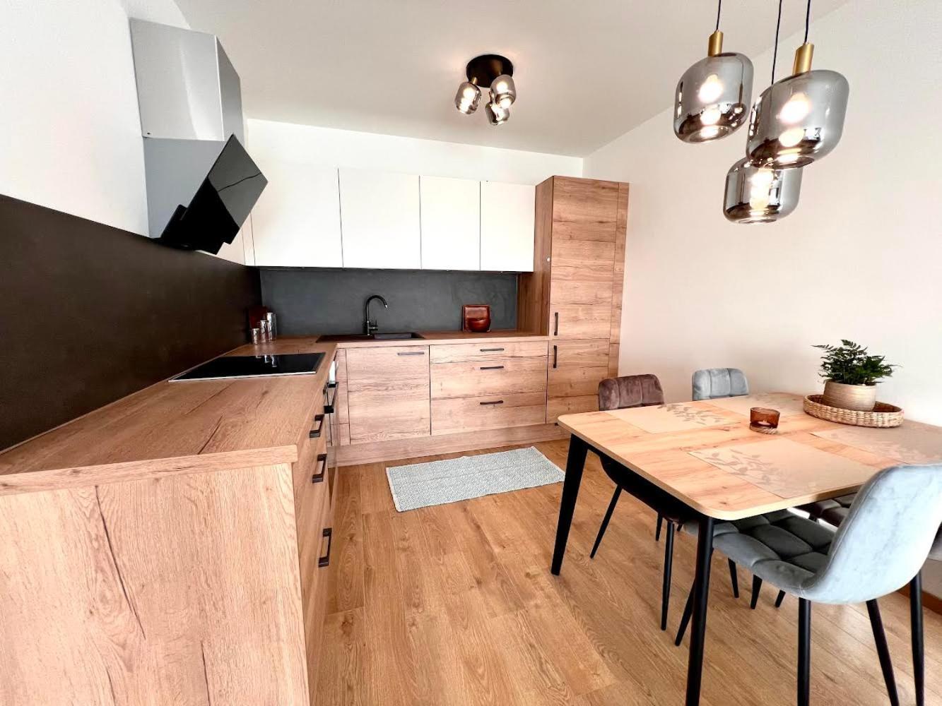 Ar Albelli House Appartement Košice Buitenkant foto